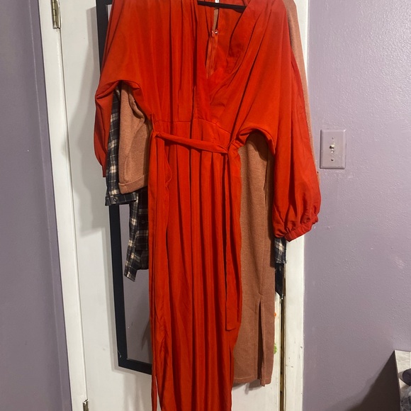 Avlux Red Fashion Top - Picture 2 of 2